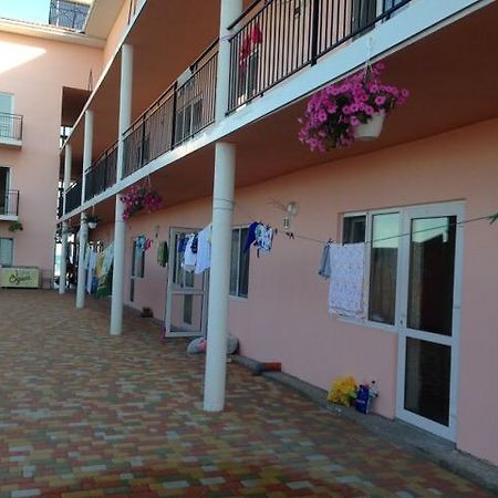Morskaya Zhemchuzhina Hotel Zatoka Kültér fotó
